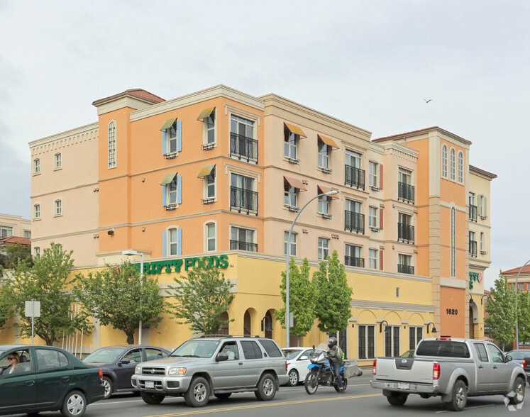 1632 McKenzie Ave, Victoria, BC for lease - Primary Photo - Image 3 of 4