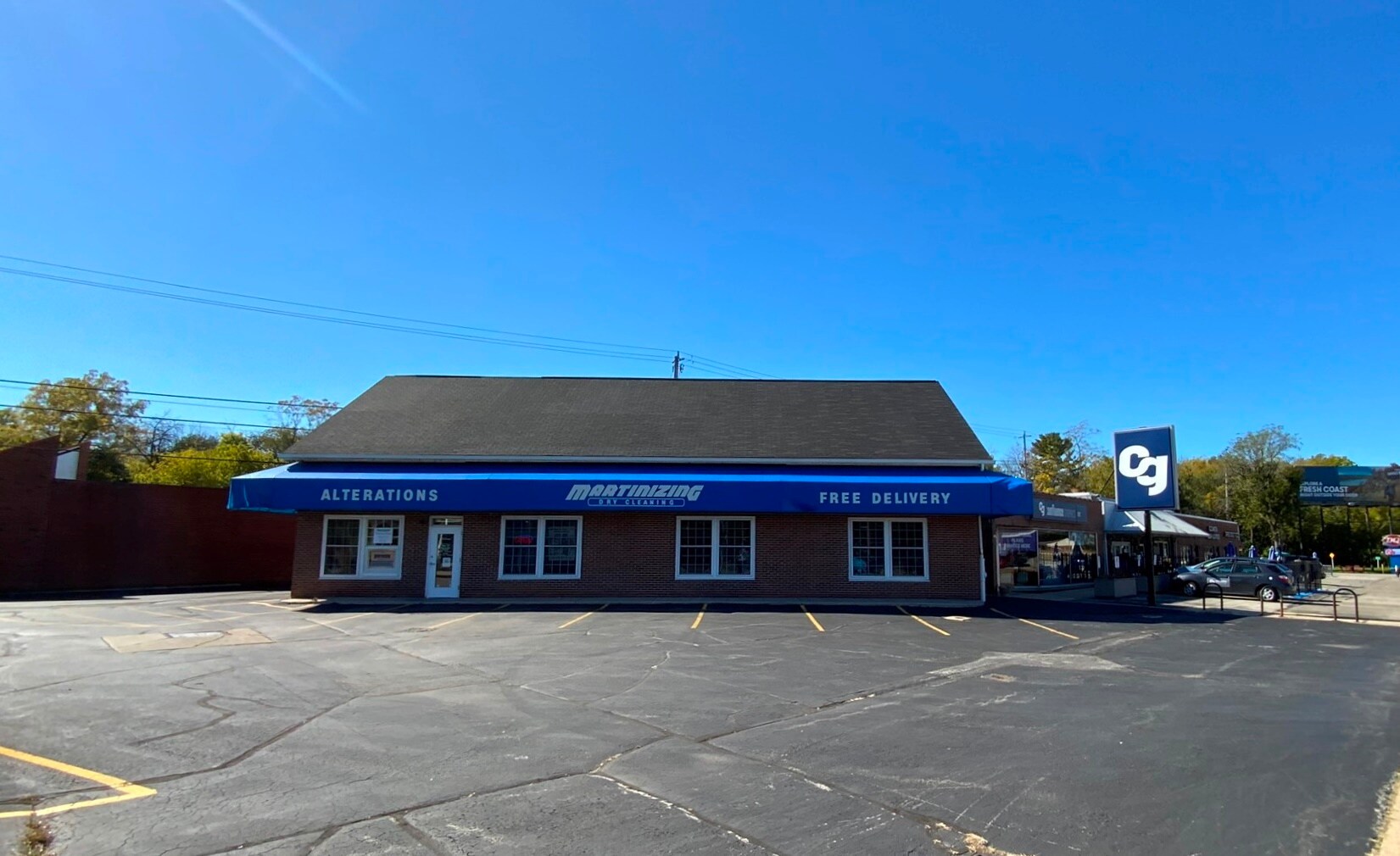 285 E Hampton Rd, Milwaukee, WI for sale Building Photo- Image 1 of 1