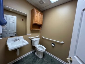 1114 N Main St, Algonquin, IL for lease Interior Photo- Image 2 of 13