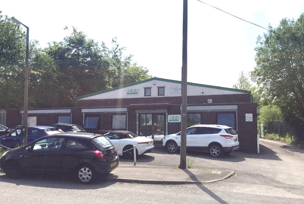 High St, Stonebroom for lease Primary Photo- Image 1 of 4