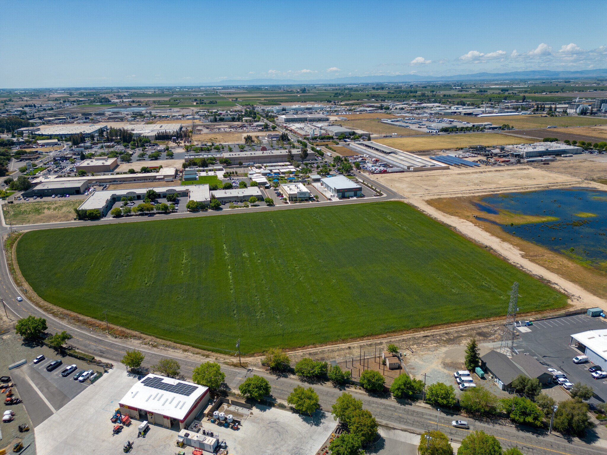 531 N Walnut Rd, Turlock, CA 95380 Highway Visible Industrial