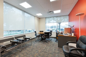 7560 Red Bug Lake Rd, Oviedo, FL for lease Interior Photo- Image 2 of 29