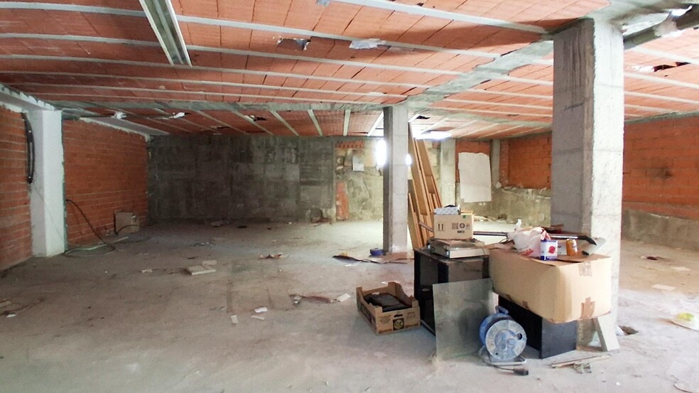 Industrial in Salamanca for sale - Building Photo - Image 3 of 13