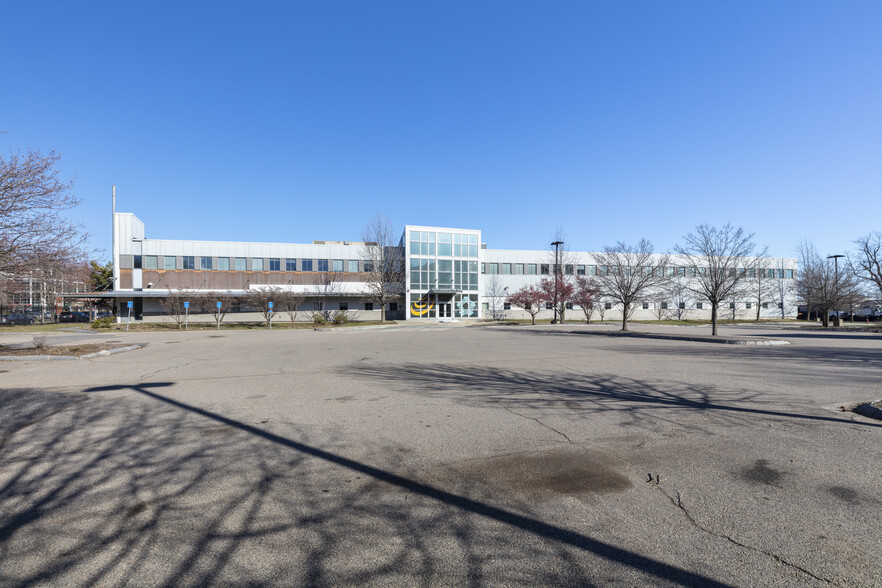 65 Bay St, Dorchester, MA for lease - Primary Photo - Image 1 of 5