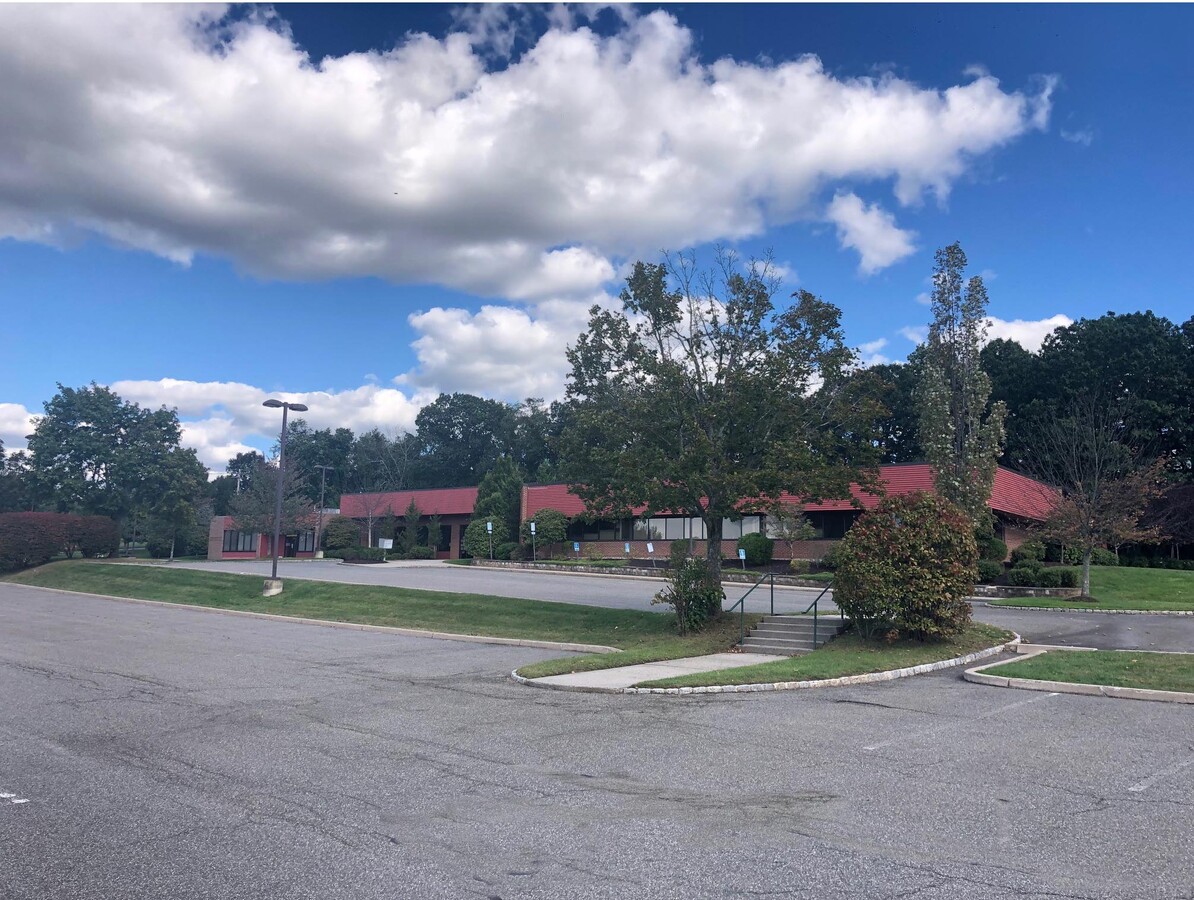 97 Barnes Rd, Wallingford, CT 06492 - Office for Lease | LoopNet