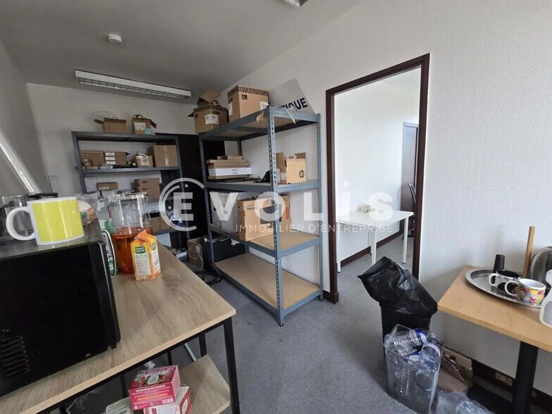Office in Palaiseau for lease - Interior Photo - Image 3 of 6