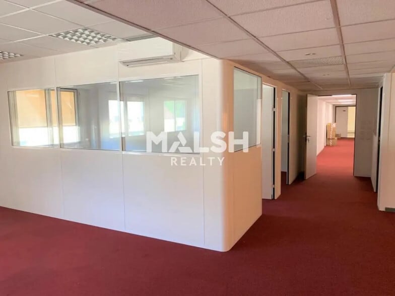 Office in Écully for lease - Interior Photo - Image 3 of 5