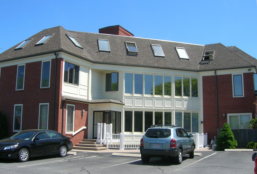 35 Winter St, Hyannis, MA for sale - Building Photo - Image 1 of 1