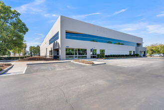 1115 Research Dr, Redlands, CA for lease Building Photo- Image 2 of 2