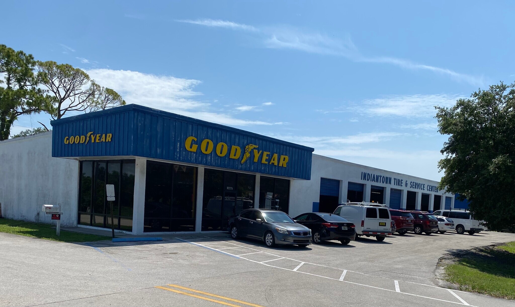 16087 SW WARFIELD BLVD