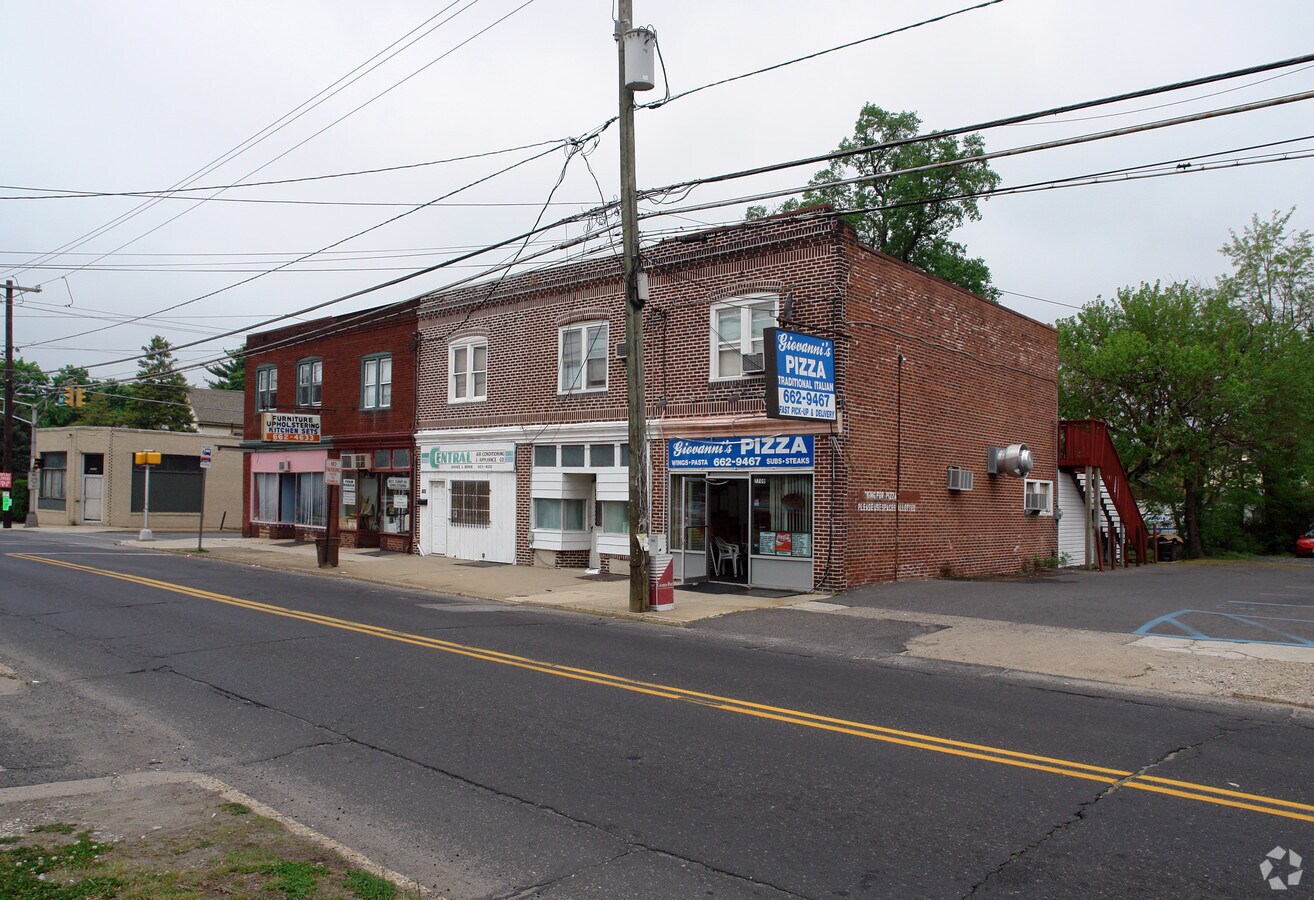 7703 Park Ave, Pennsauken, NJ 08109