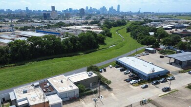 1111 Lagoon Dr, Dallas, TX - AERIAL  map view