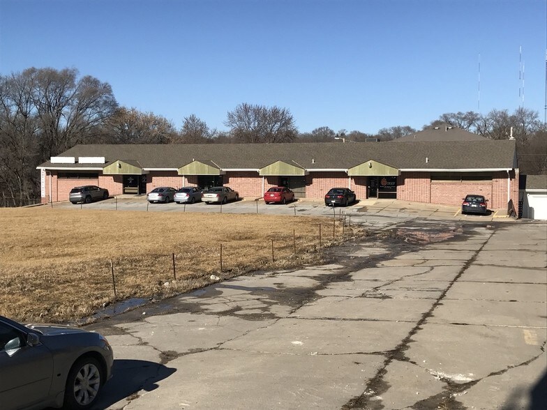 7330 Maple St, Omaha, NE for sale - Building Photo - Image 1 of 1
