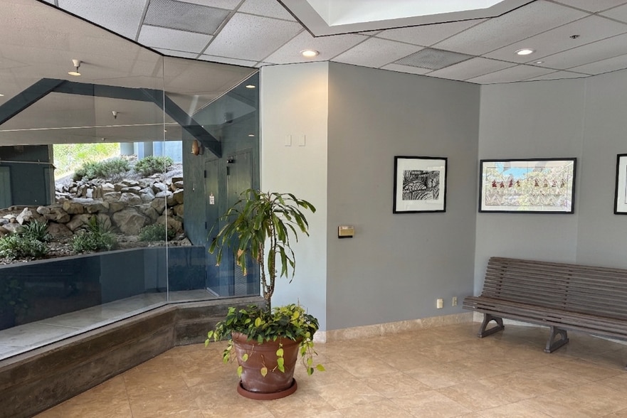 1401 Los Gamos Rd, San Rafael, CA for lease - Interior Photo - Image 3 of 15