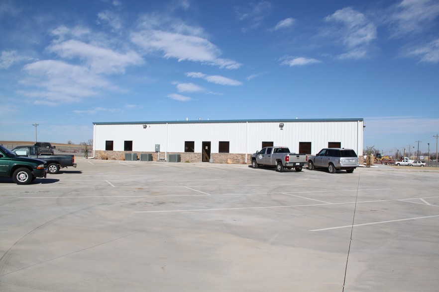 2007 S Merritt Rd, Elk City, OK for lease - Building Photo - Image 3 of 3