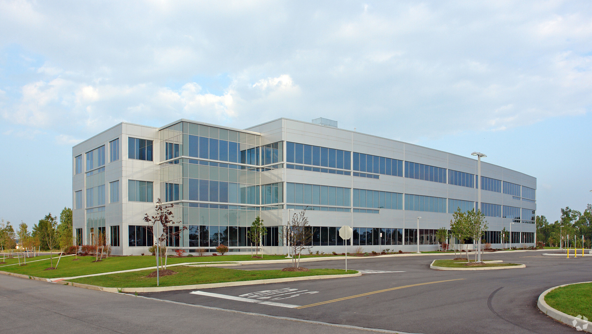 300 Airborne Pky, Cheektowaga, Ny 14225 - Airborne Business Park 