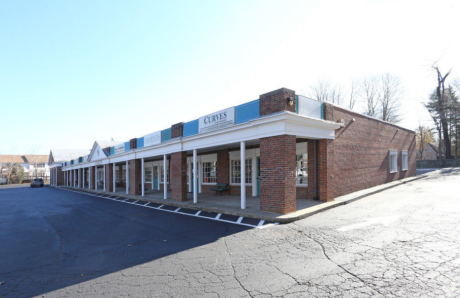 1715 Foxon Rd, North Branford, CT for lease - Building Photo - Image 2 of 4