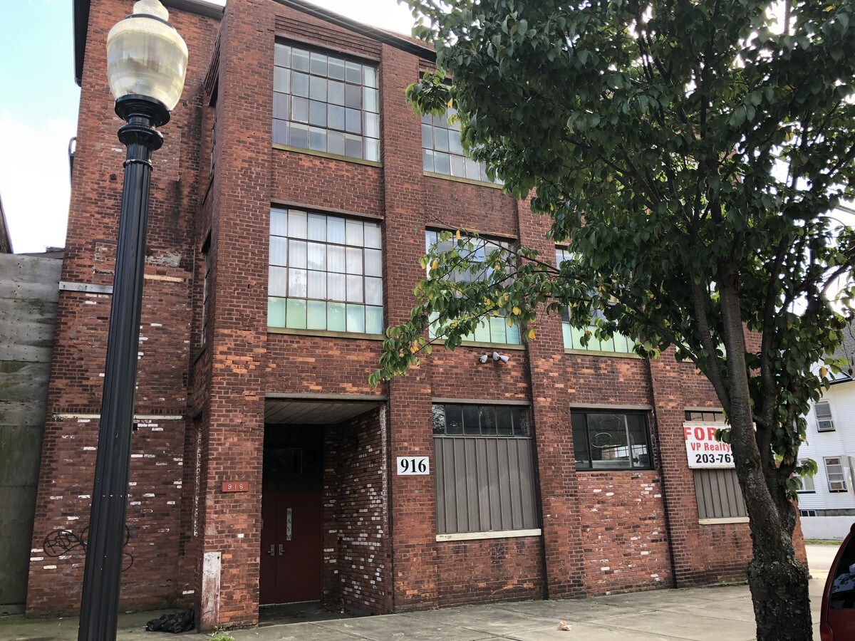 916 & 920 Connecticut Ave, 237 Hewitt St Bridgeport, CT for Sale