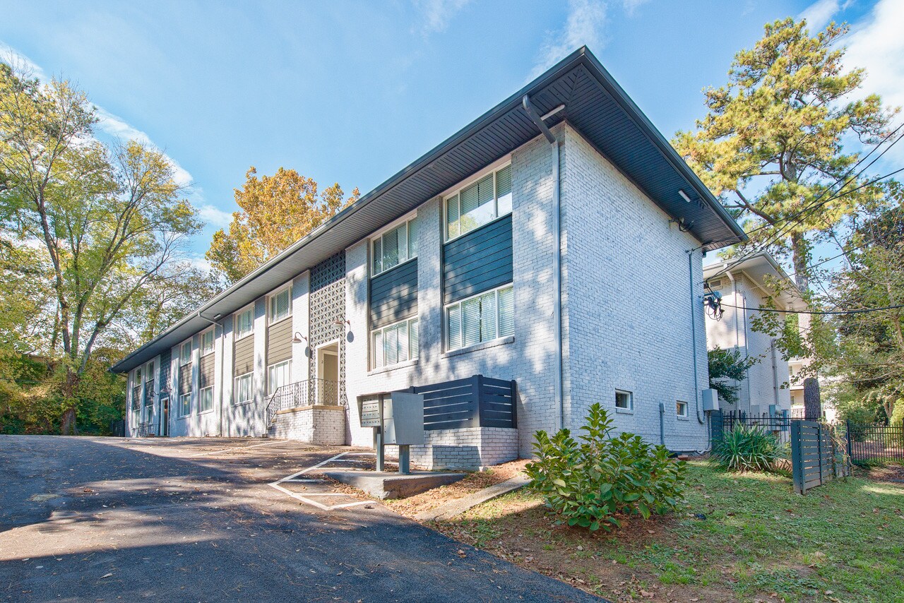 1984 Wellbourne Dr NE, Atlanta, GA 30324