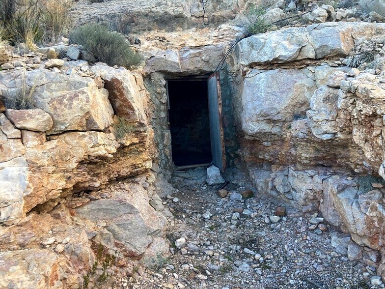 1 Villa De La Mina rd, Terlingua, TX for sale - Building Photo - Image 3 of 42