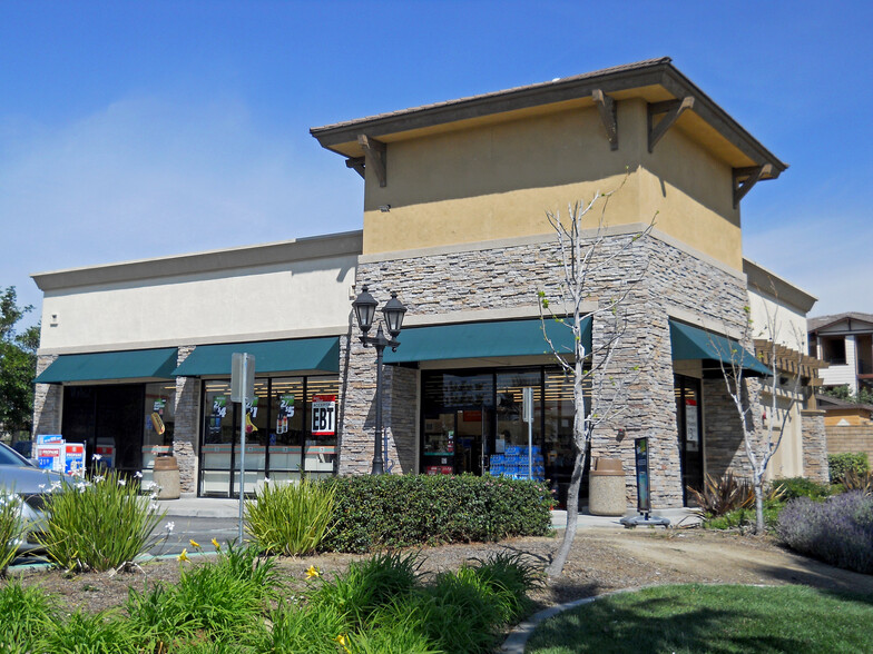 6012 Edinger Ave, Huntington Beach, CA for lease - Building Photo - Image 1 of 1