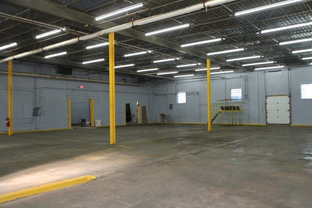 2263 Distributors Dr, Indianapolis, IN for sale Building Photo- Image 1 of 1