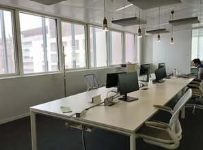 Office in Paris for lease Interior Photo- Image 1 of 3