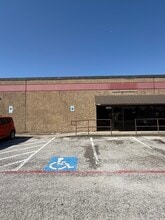 2601-2621 Aero Dr, Grand Prairie, TX for lease Building Photo- Image 1 of 6
