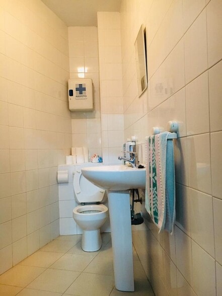 Retail in El Ejido, Almería for sale - Building Photo - Image 3 of 3