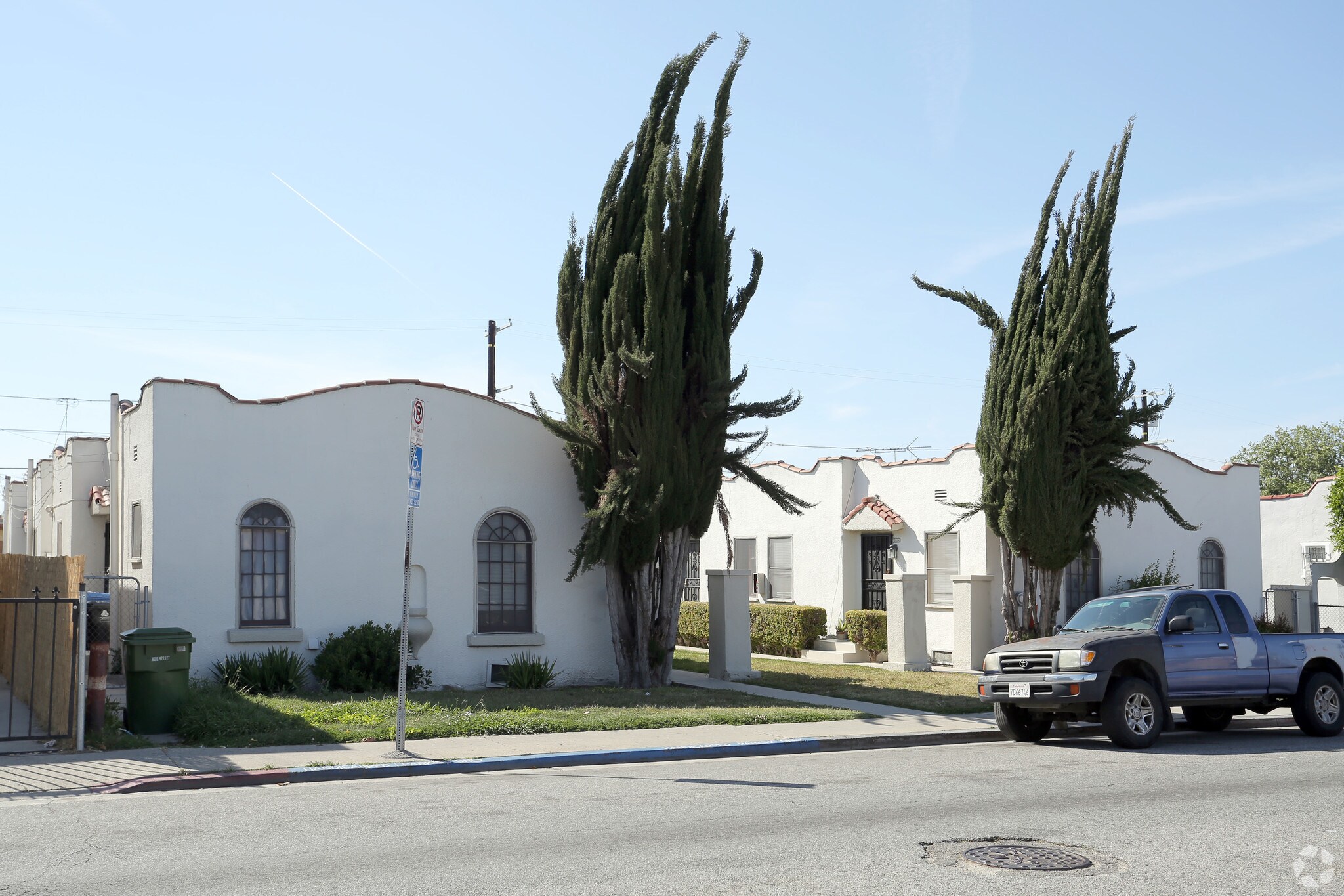 2669 S Redondo Blvd, Los Angeles, CA for sale Primary Photo- Image 1 of 1