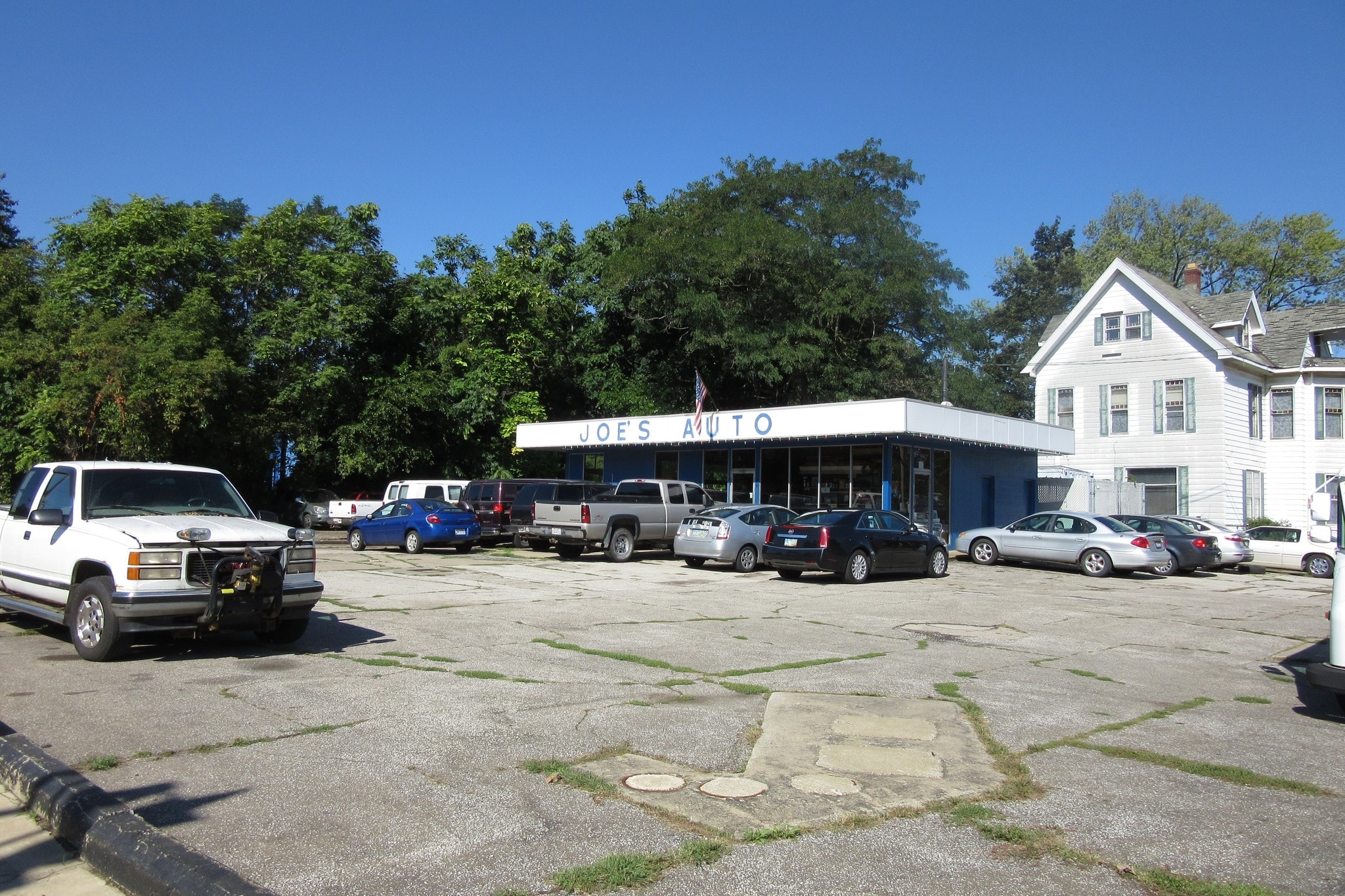 201 W Main St, Geneva, OH for sale Primary Photo- Image 1 of 17