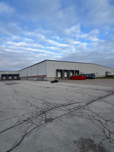 2730 N Roemer Rd, Appleton, WI for sale - Building Photo - Image 3 of 6