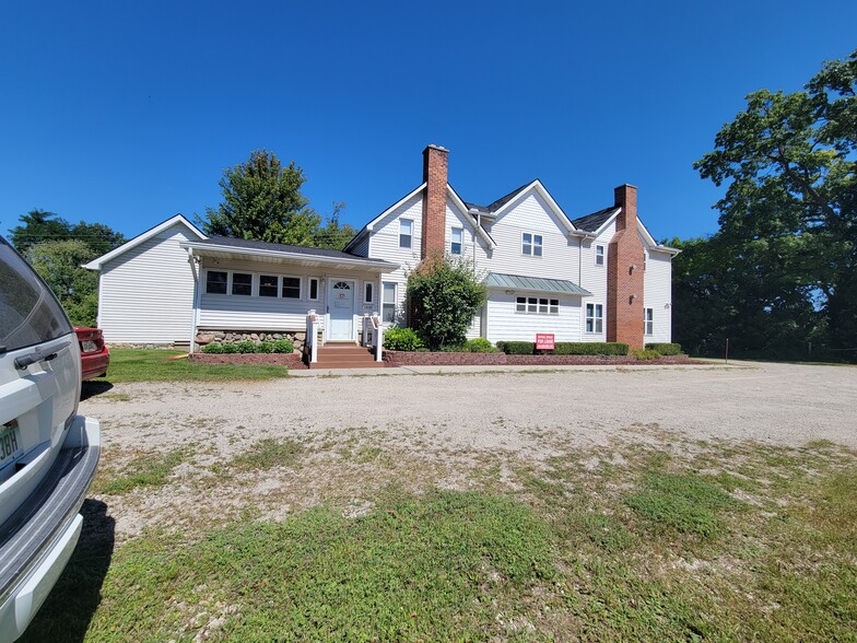 10087 Spencer Rd, Brighton, MI for sale - Building Photo - Image 2 of 34