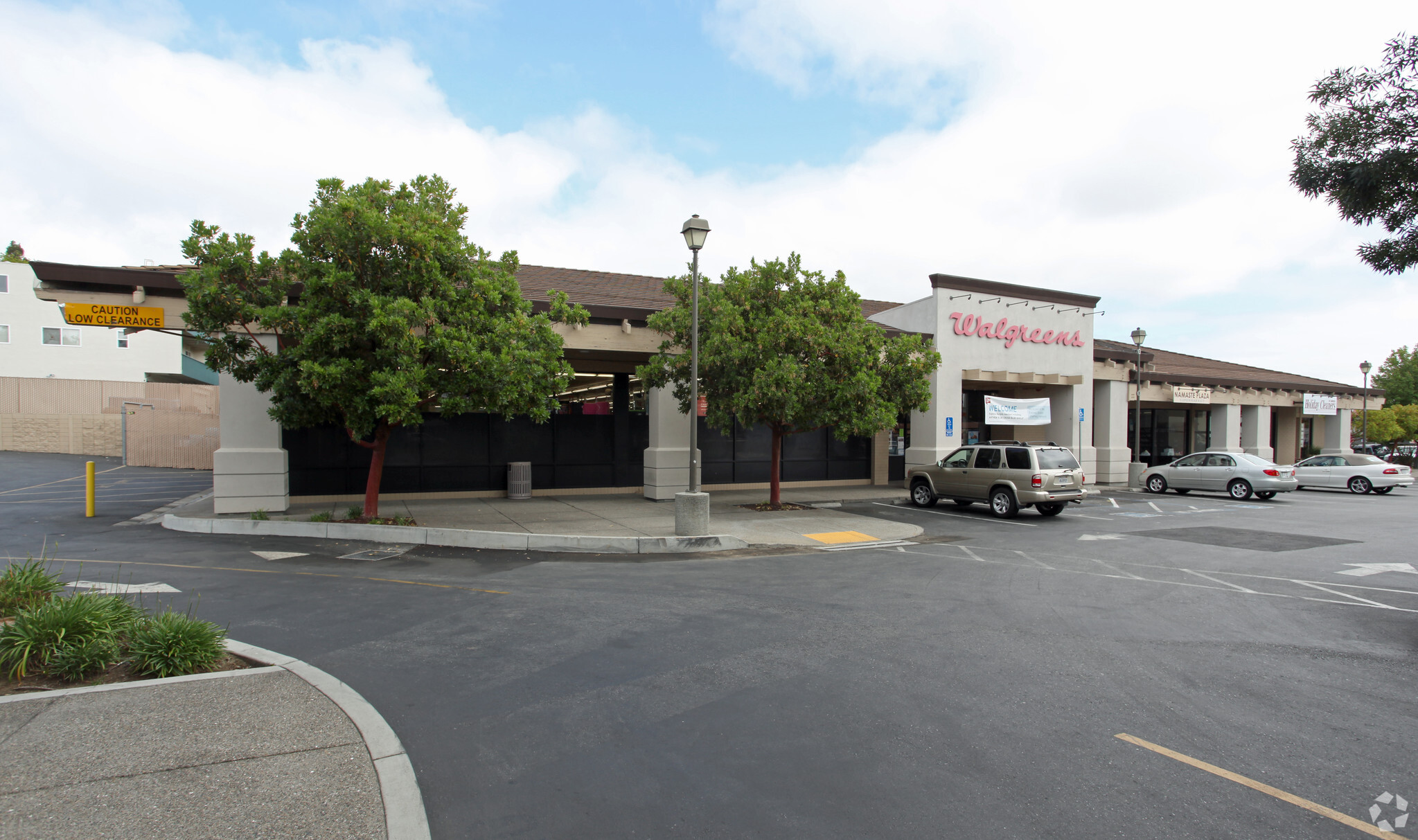 800-890 Ralston Ave, Belmont, CA for lease Primary Photo- Image 1 of 12