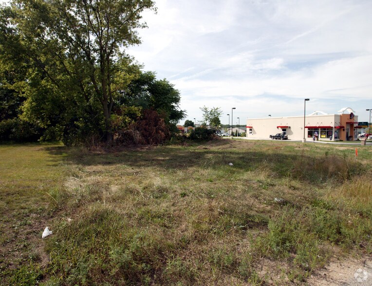 5049 Beltline Ave, Grand Rapids, MI for sale - Primary Photo - Image 1 of 1