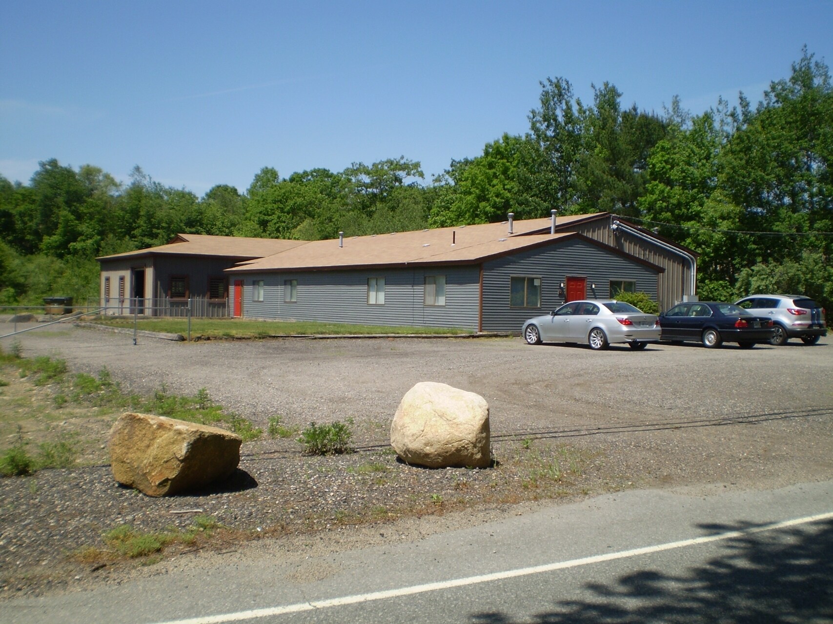 420 Dry Bridge Rd, North Kingstown, RI for sale Primary Photo- Image 1 of 1