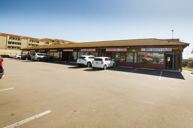 7600-7612 Katella Ave, Stanton, CA for lease - Building Photo - Image 2 of 15