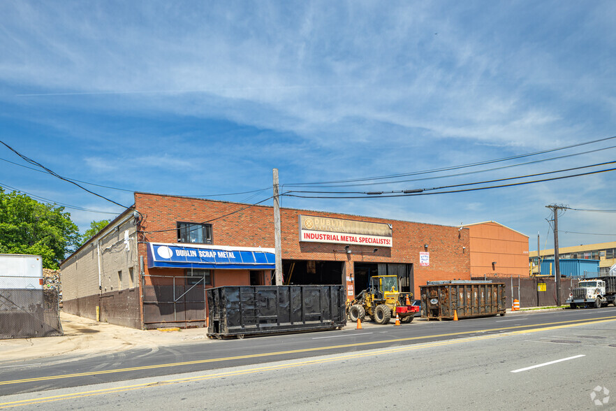 489-495 Frelinghuysen Ave, Newark, NJ for lease - Primary Photo - Image 1 of 5