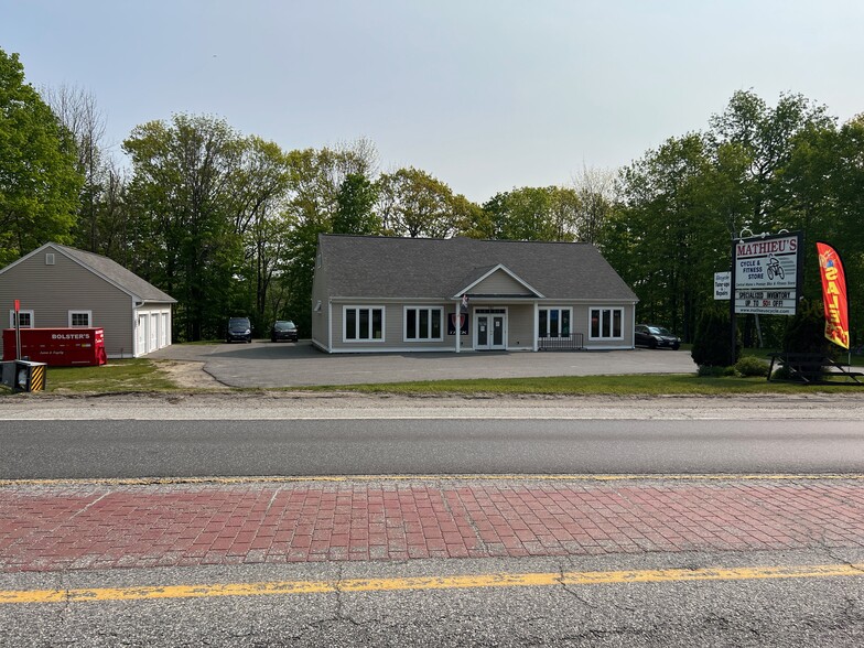 727 Maine Ave, Farmingdale, ME for sale - Building Photo - Image 1 of 1