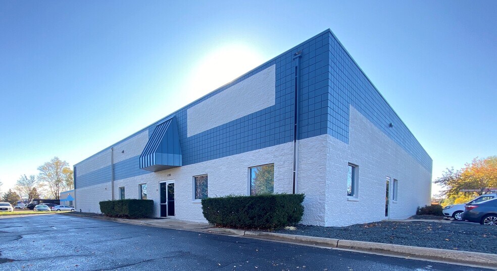 1120 Lund Blvd, Anoka, MN for sale - Building Photo - Image 1 of 1