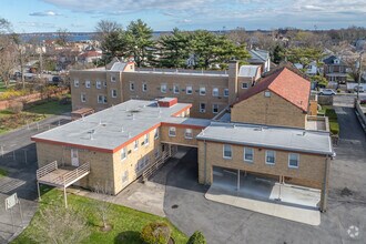 3305 Country Club Rd, Bronx, NY - AERIAL map view