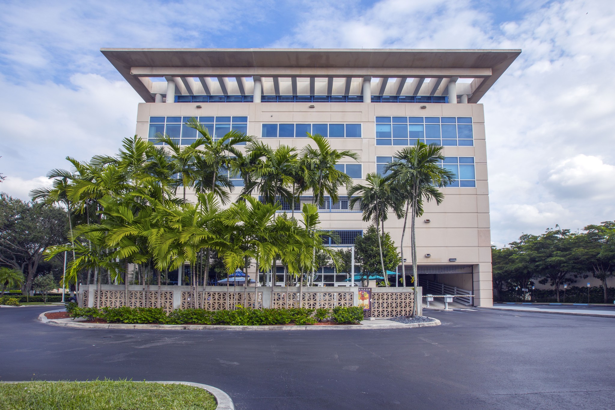 3105 Nw 107th Ave, Doral, Fl 33172 - Executive Suites @ Doral Center 