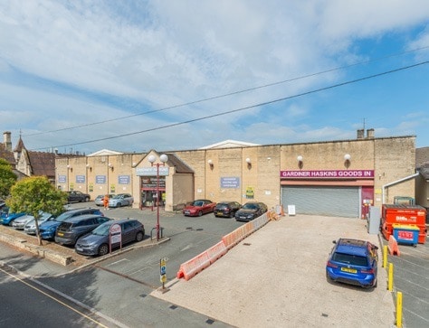 68-72 Dyer St, Cirencester for sale - Building Photo - Image 3 of 7