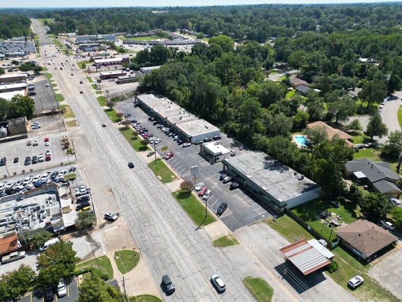 2400-2500 Fifth St, Tyler, TX for lease - Building Photo - Image 2 of 10