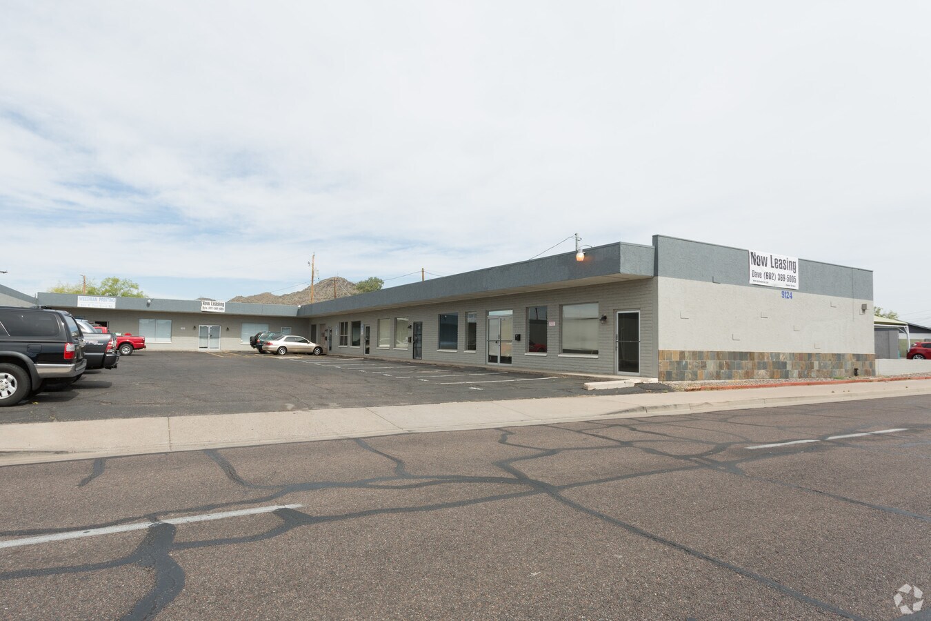91149128 N Cave Creek Rd, Phoenix, AZ 85020 Retail for Lease