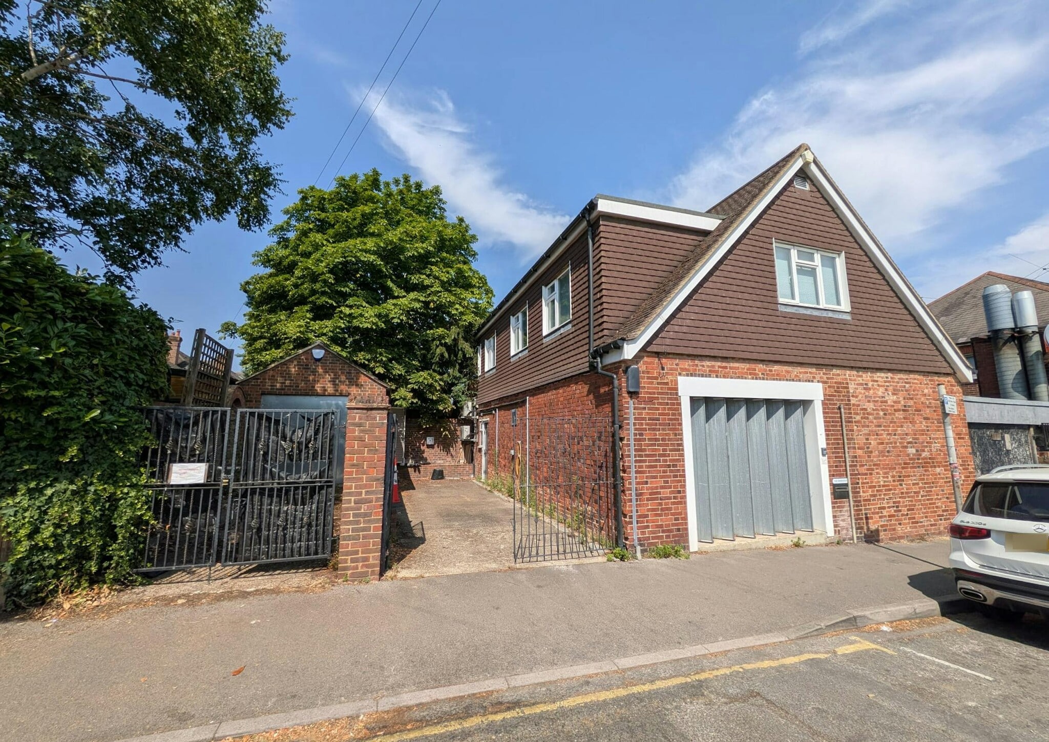 Weston Rd, Guildford for lease Building Photo- Image 1 of 3