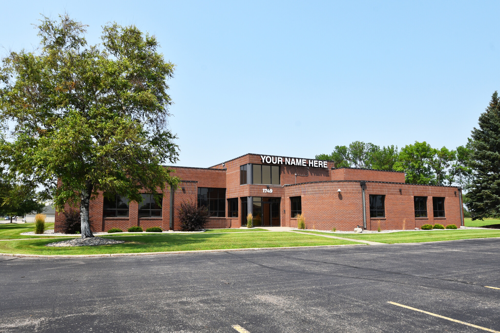 1749 38th St S, Fargo, ND for sale Building Photo- Image 1 of 12