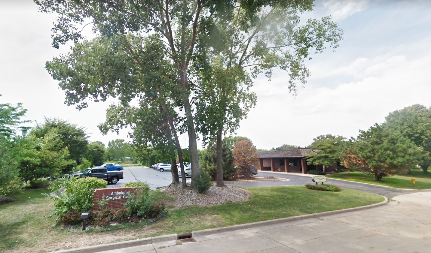 501 Doctors Ct, Oshkosh, WI for sale Building Photo- Image 1 of 1