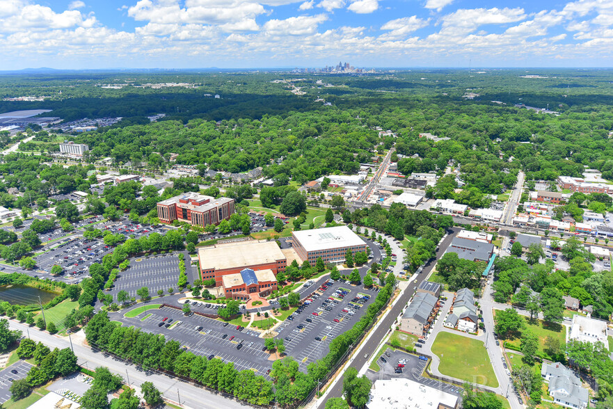 3579-3585 Atlanta Ave, Atlanta, GA for lease - Primary Photo - Image 1 of 5