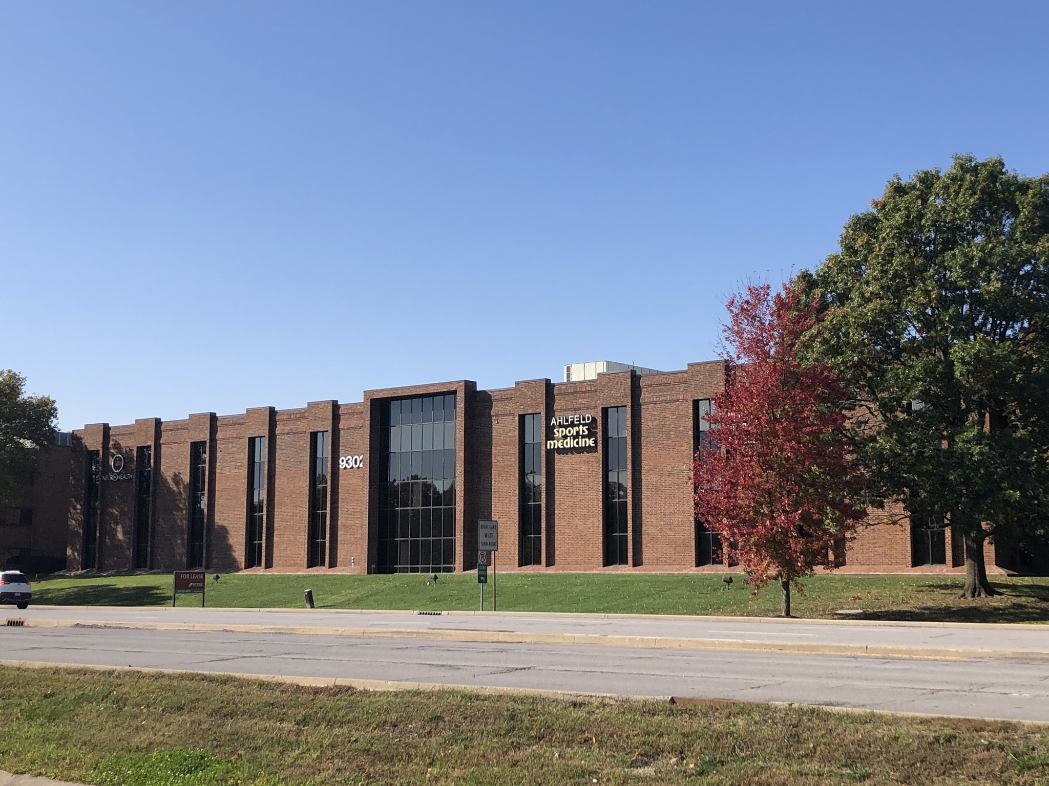 9302 N Meridian St, Indianapolis, IN for lease Building Photo- Image 1 of 4